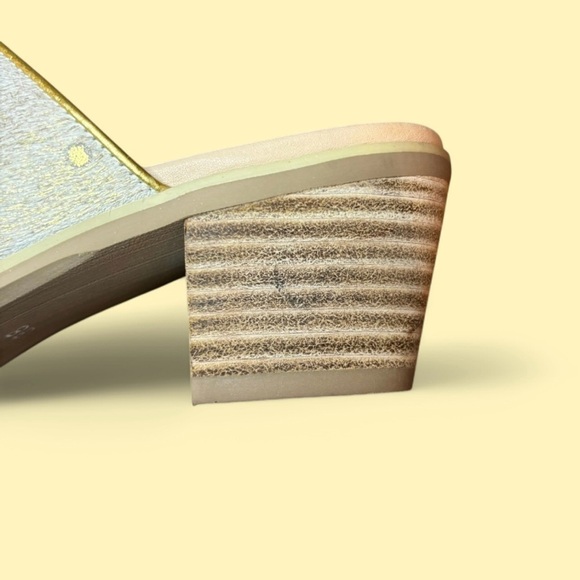 Chocolat Blu Clint Pony Hair Mule Gold & Ivory Size 38/US Size 7.5 Pointy Toe - Picture 7 of 8